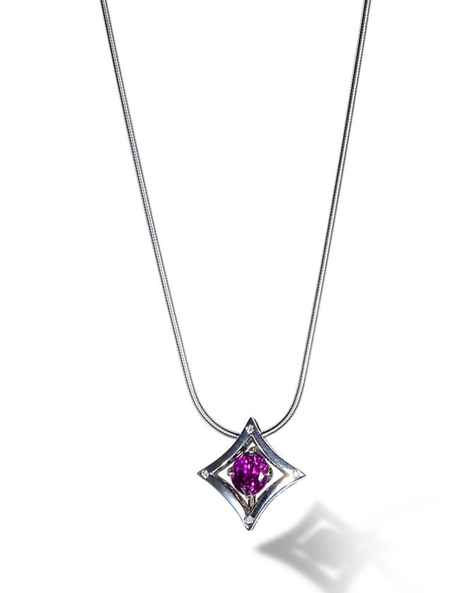 PNMGT02213-13475-CHG1601492 Pink Sapphire and diamond pendant