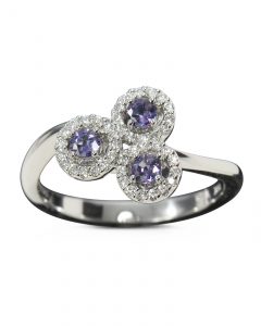 Color-changing Alexandrite ring